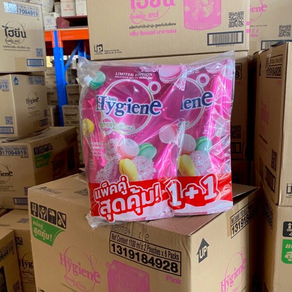 ไฮยีนปรับเข้มข้น 1100 มล. แพ๊คคู่คละสี-มาการองชมพู