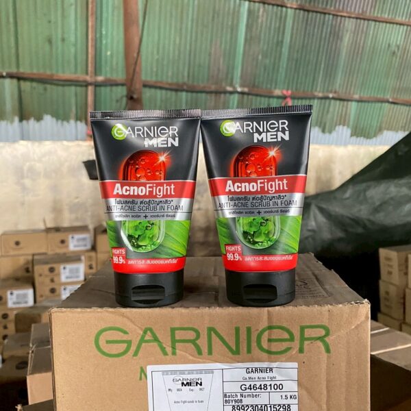การ์นิเย่ โฟมชาย100 ก. แอคโนไฟท์ สครับ