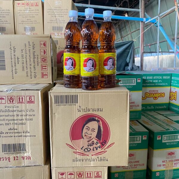 น้ำปลาเจ้เพ๊ญ น้ำปลาผสม 700 มล.